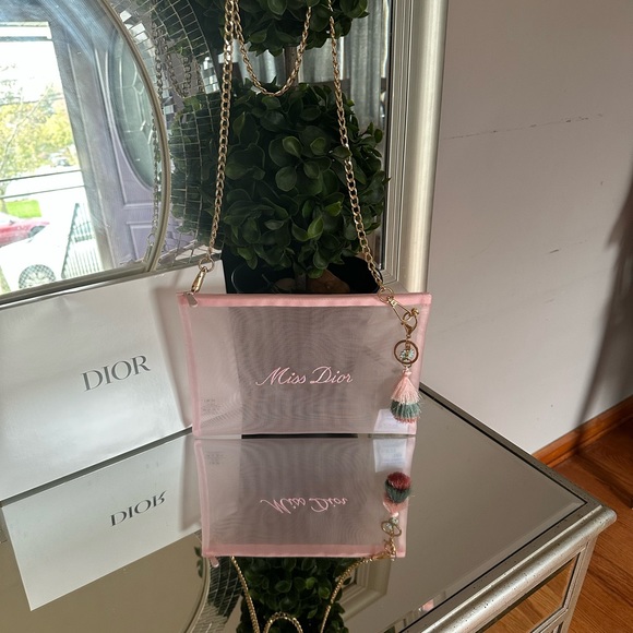 Dior - Picture 14 of 16